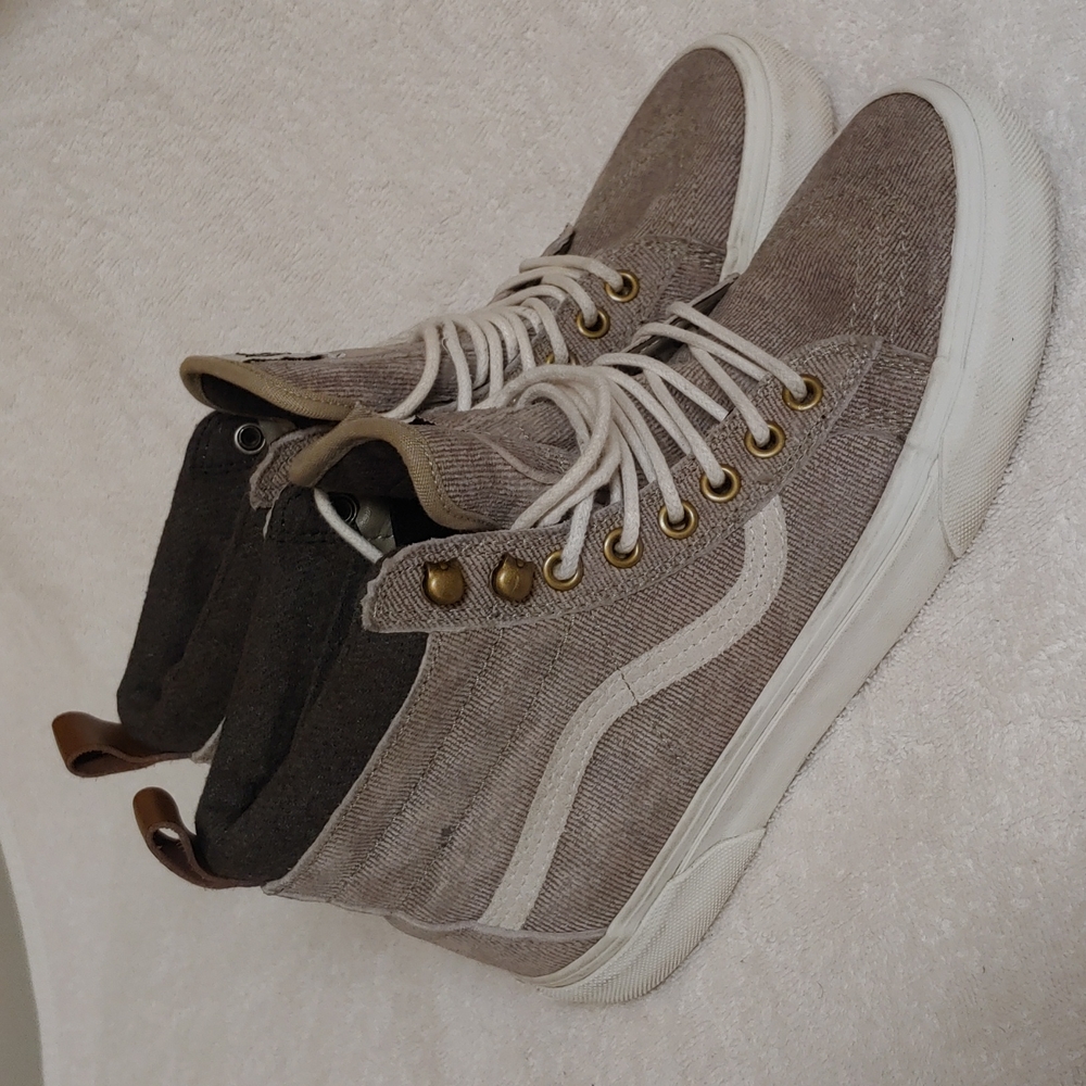 Vans Off The Wall hightop shoes. mn. sz.6.5.  wm. sz.8 - Picture 3 of 9